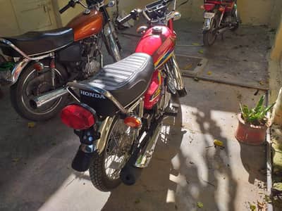 Two Honda bike motorcycle for sale 2015 model  and 2019 model