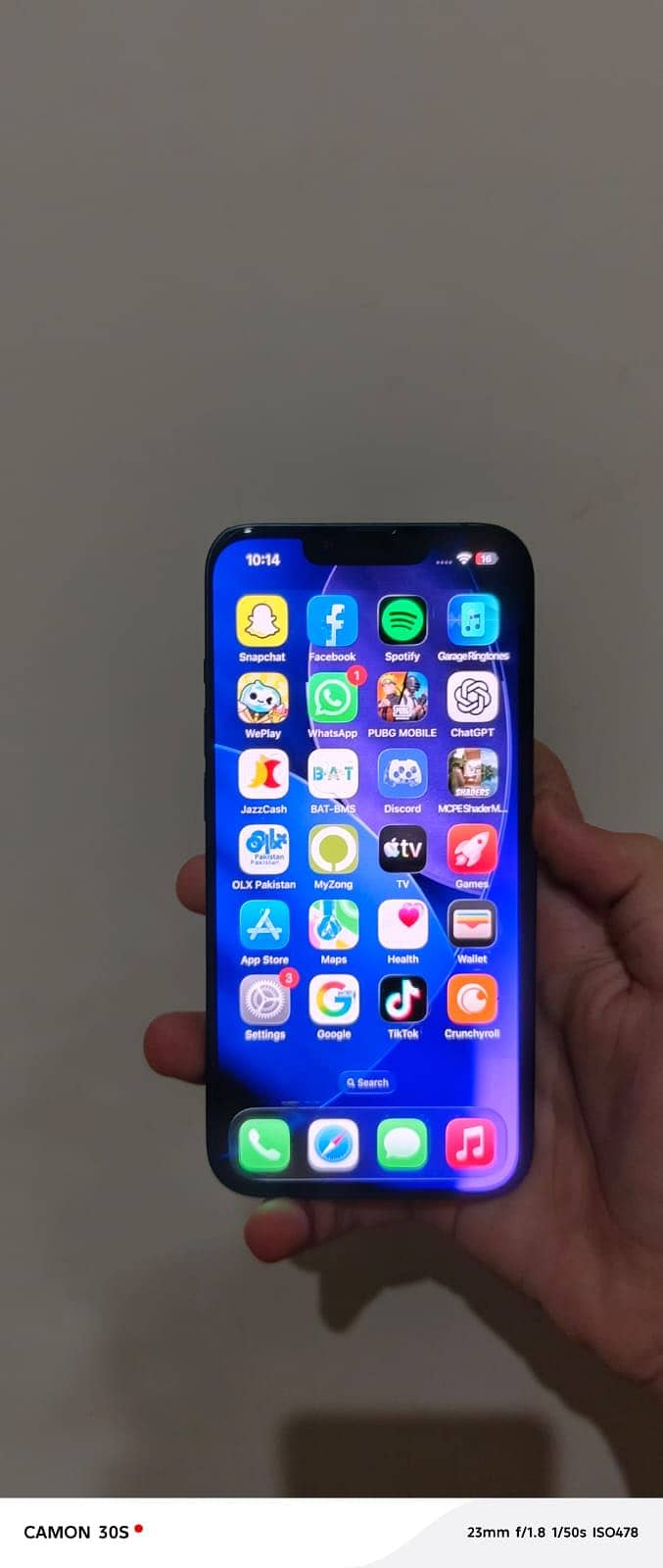Apple iPhone 13 4