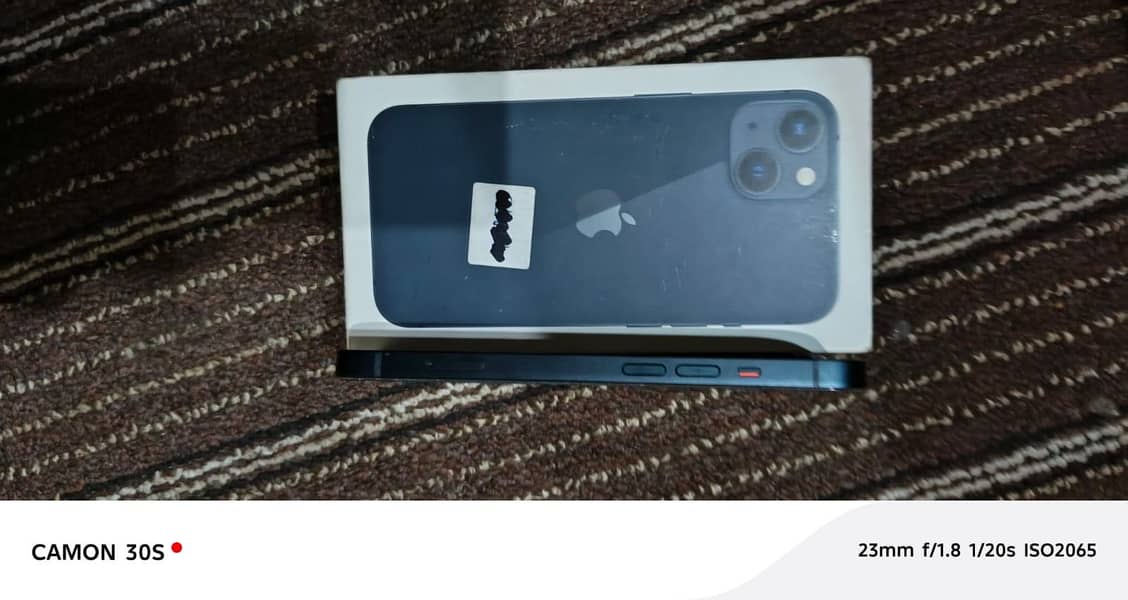 Apple iPhone 13 10