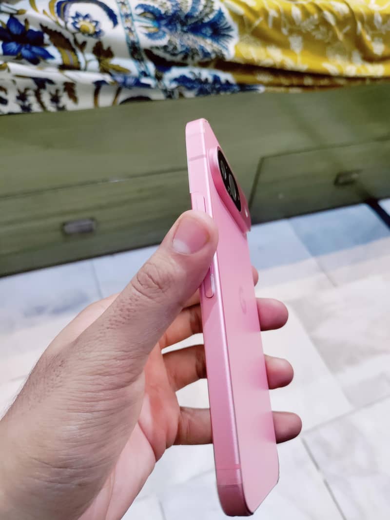 Google Pixel 9 3