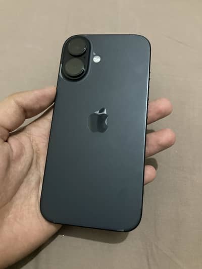 Apple iPhone 16