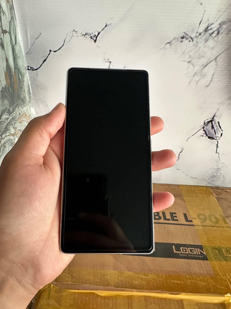 Google pixel 7A 5