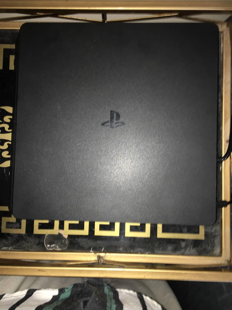 PS4 with box 0