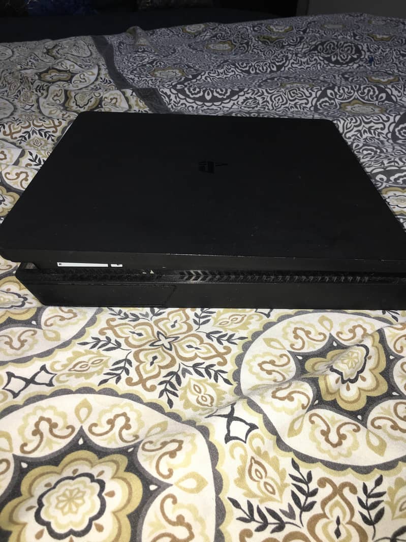 PS4 with box 3