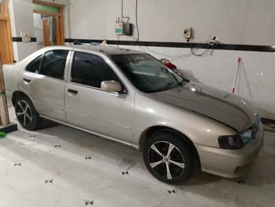 Nissan Sunny 2000