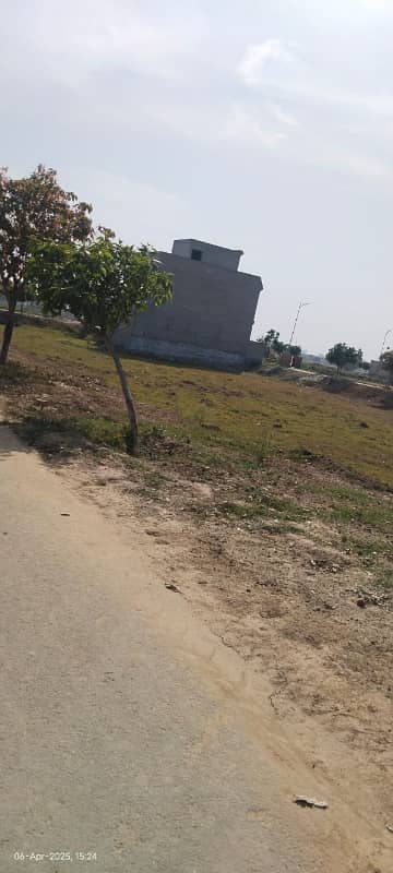 New Lahore City Phase 4 -5 Marla Plot For Sale On Good Location Ride To Possession Phase 4 A block