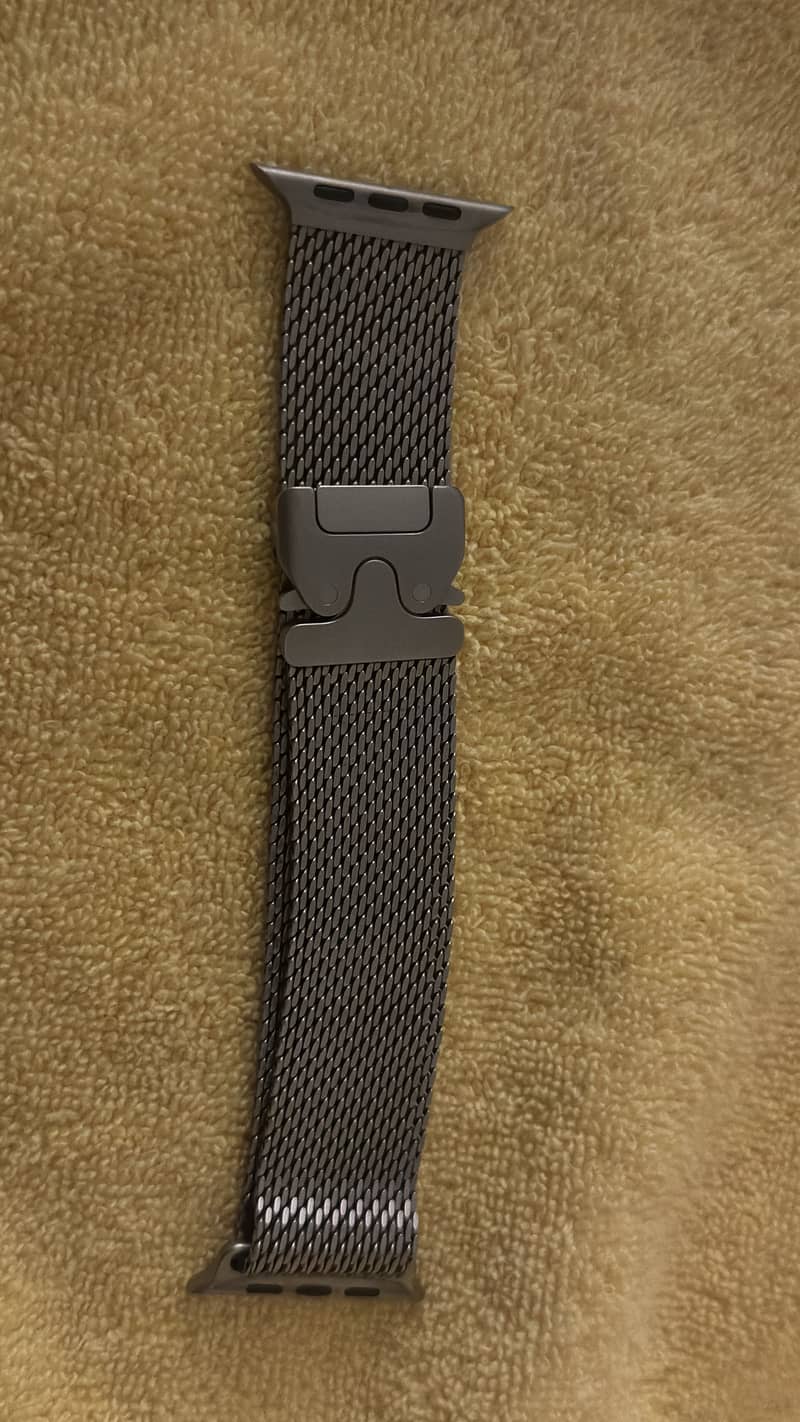 Apple watch ultra titanium loop 2