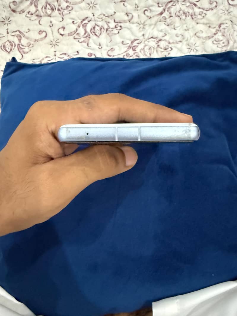 Google Pixel 7a 3
