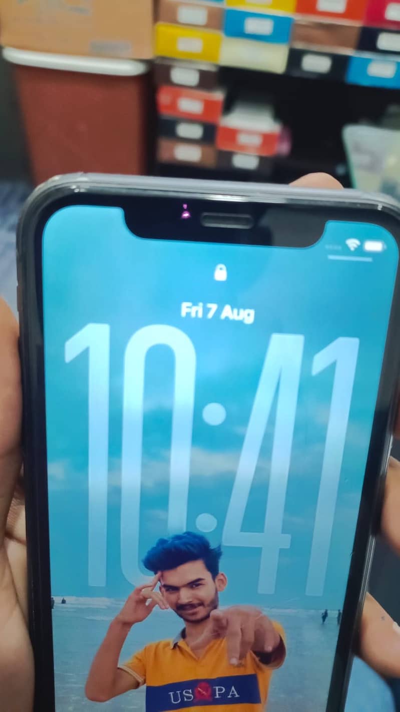 Apple iPhone 11 8