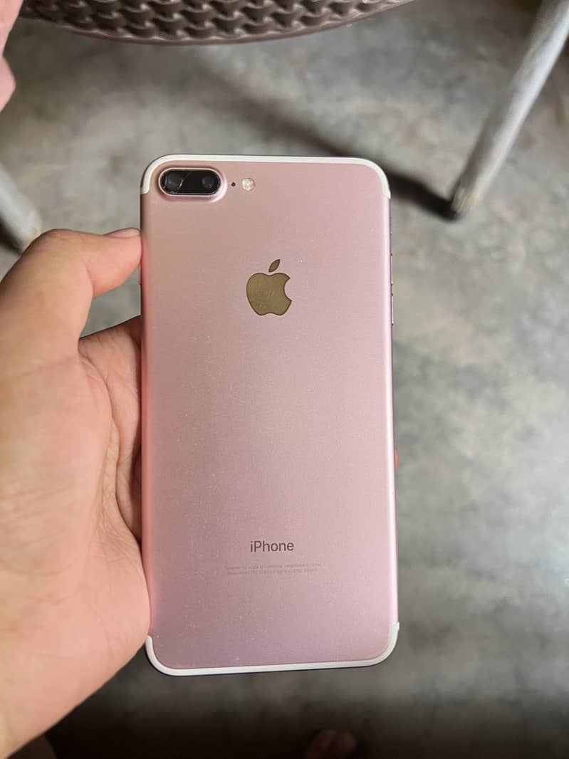 Apple iPhone 7 Plus 0