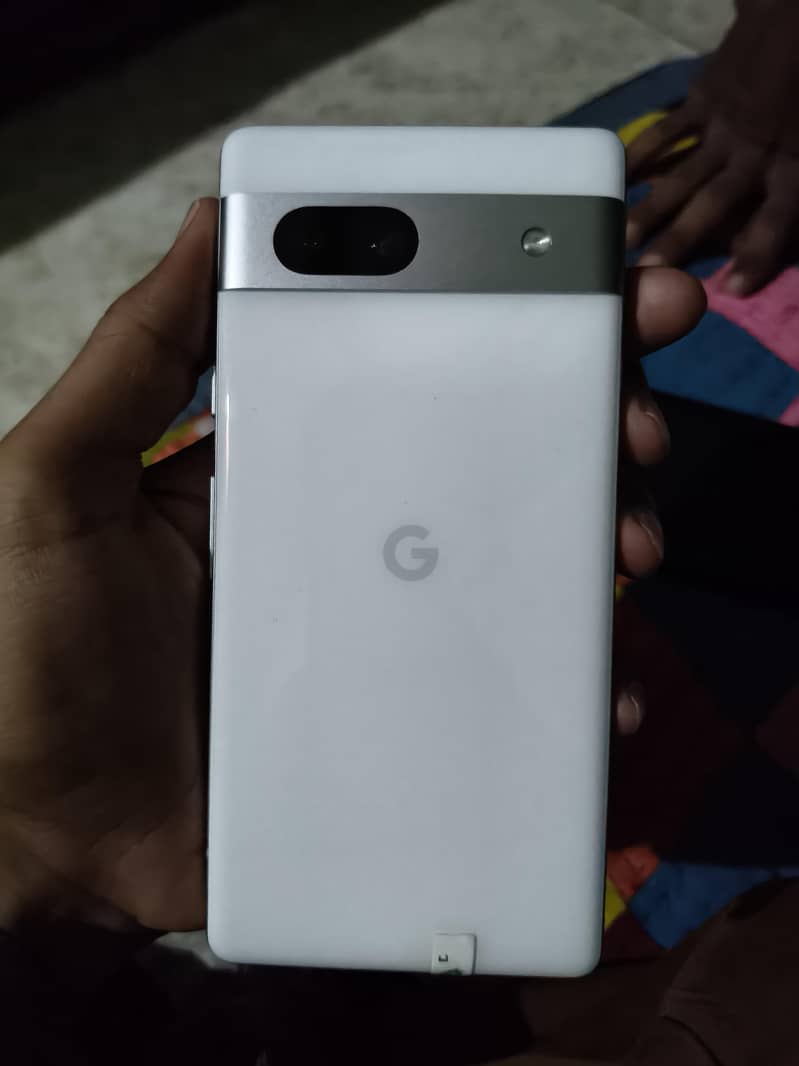 Google Pixel 7a 2
