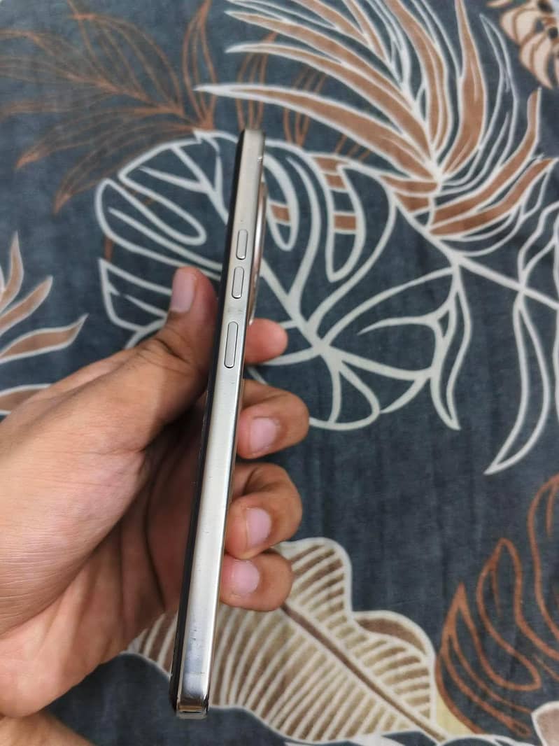 Tecno Camon 30 5