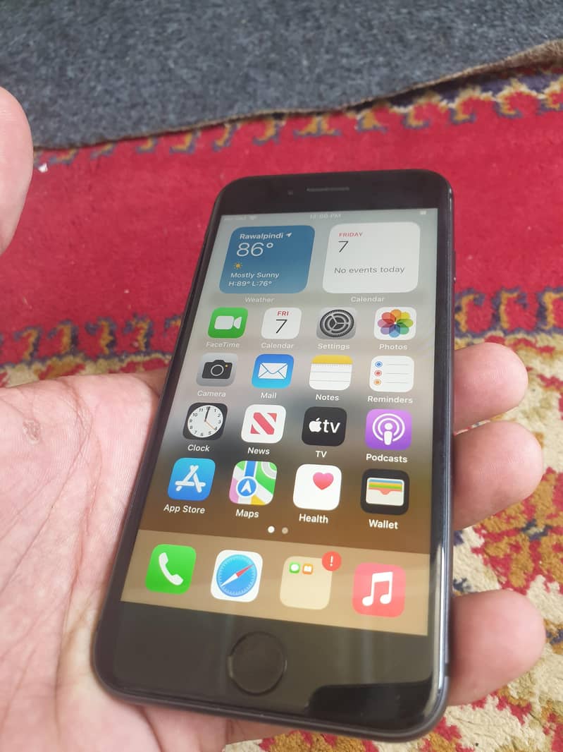 Apple iPhone 8 2