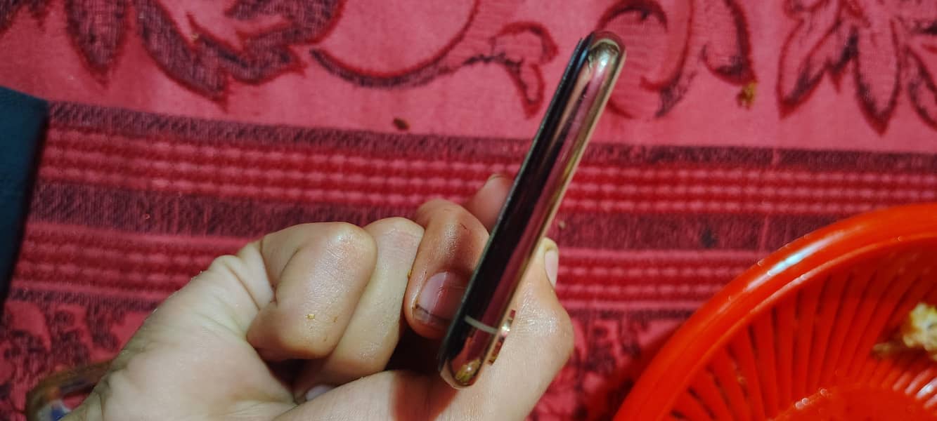 Apple iPhone XS 1