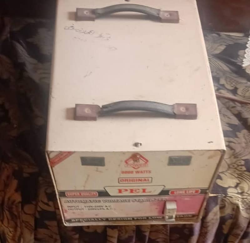 Automatic voltage stabiliser 1