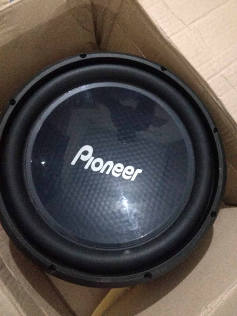 Subwoofer 0