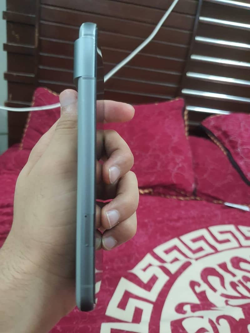 Google Pixel 8 3