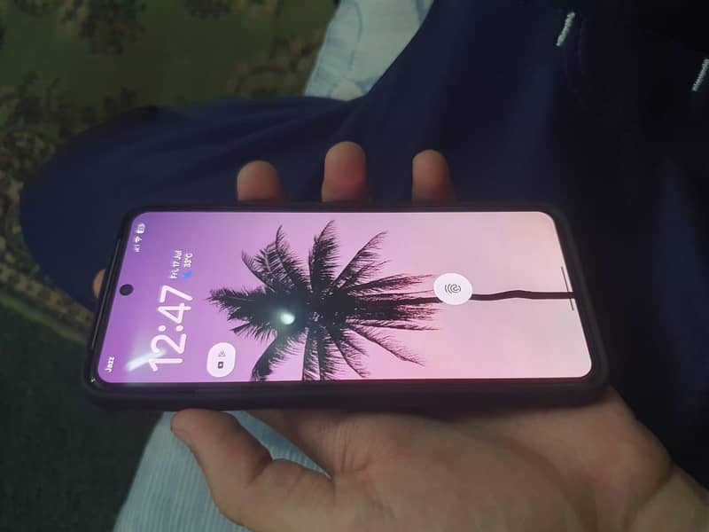 Google Pixel 8 4