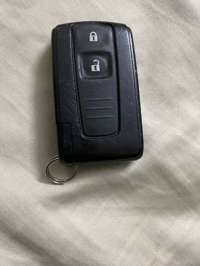 Toyota Prius 1.5 genuine remote key available