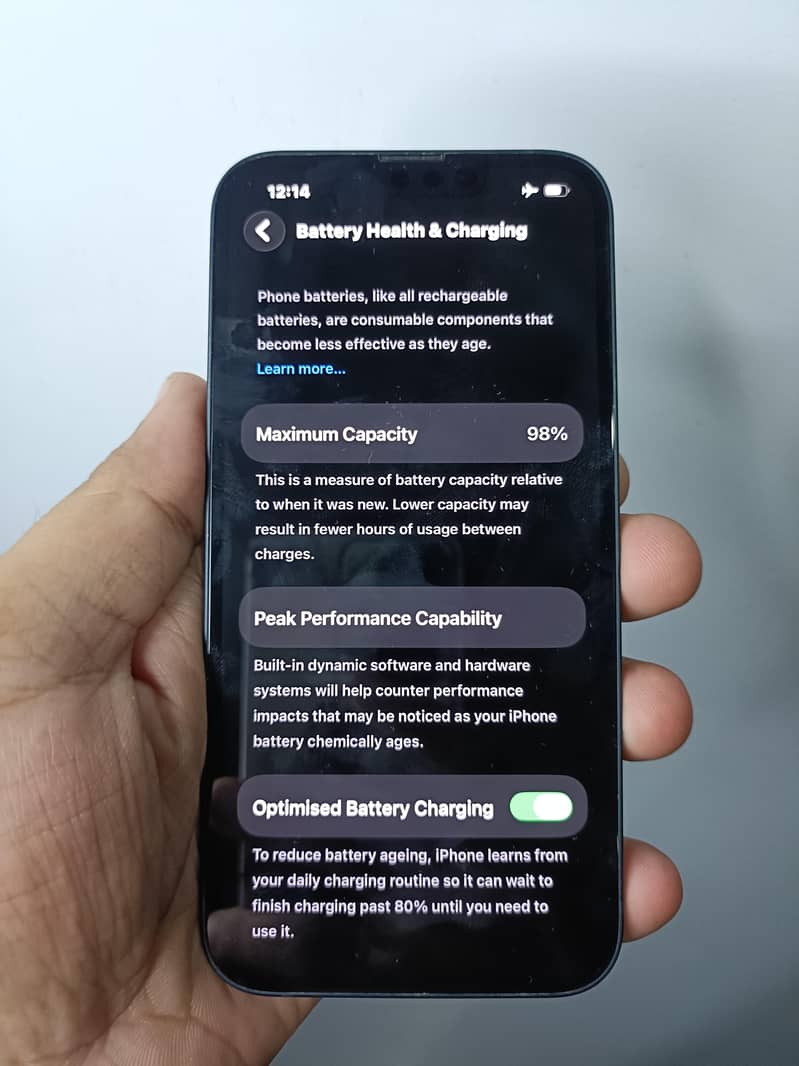 Apple iPhone 13 5