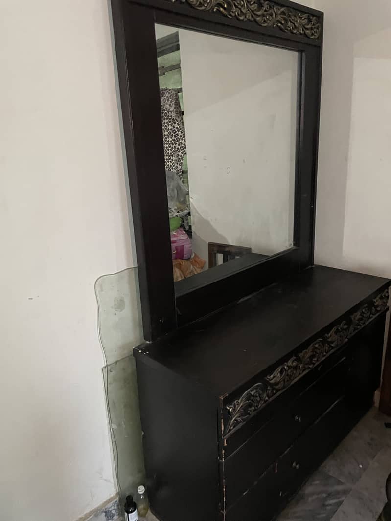 Double bed, dressing table, side tables 1