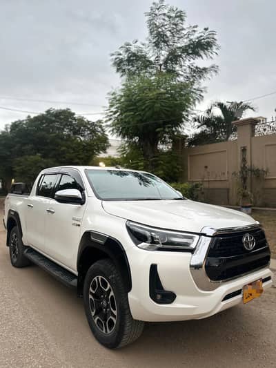 Toyota Hilux Revo V New Shape/ New Tv
