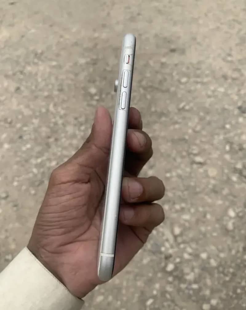 iPhone xr 1