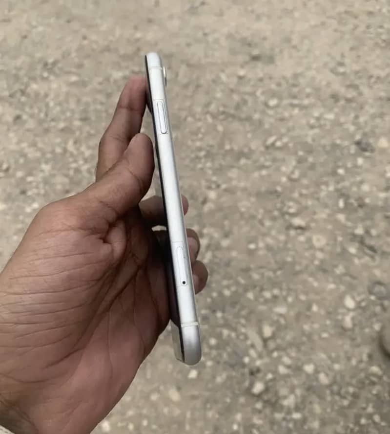 iPhone xr 2