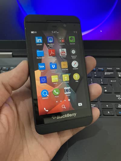 BlackBerry Z10 – PTA Approved 4G LTE Full Touch Smartphone