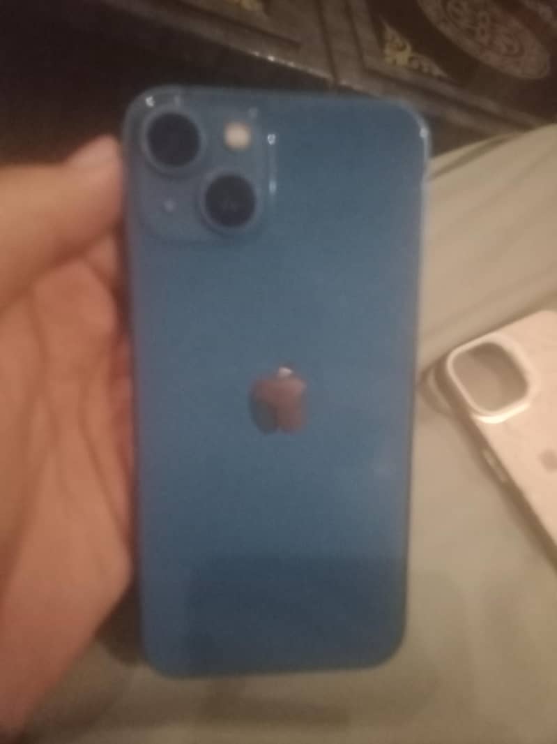Apple iPhone 13 0