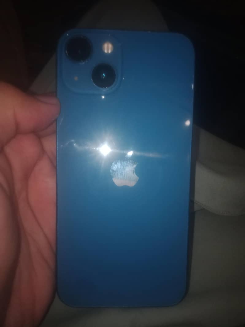 Apple iPhone 13 2