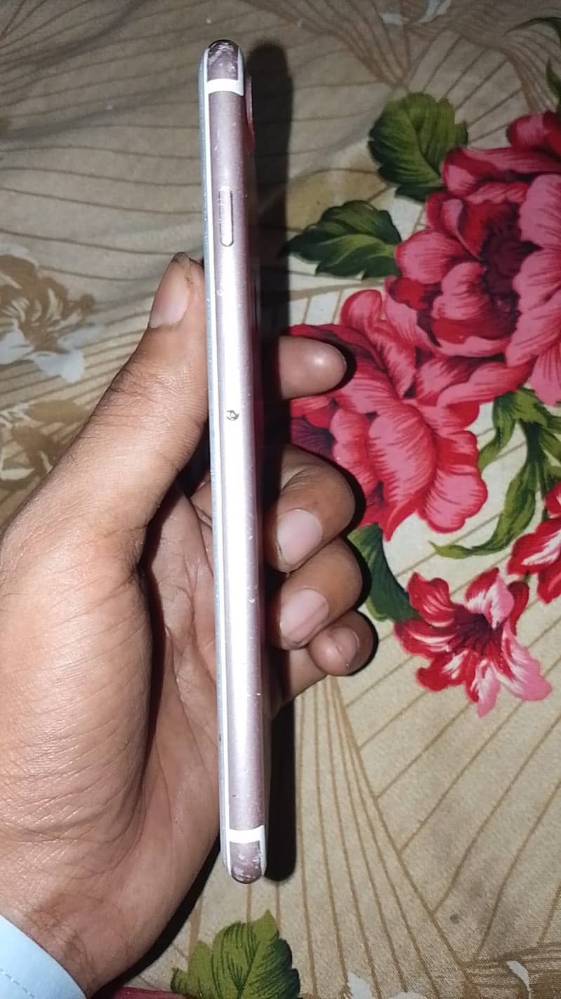 Apple iPhone 7 Plus 1