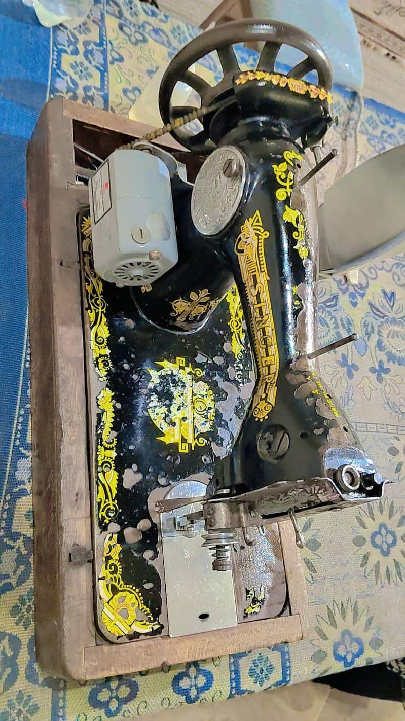 singer sewing machine 1