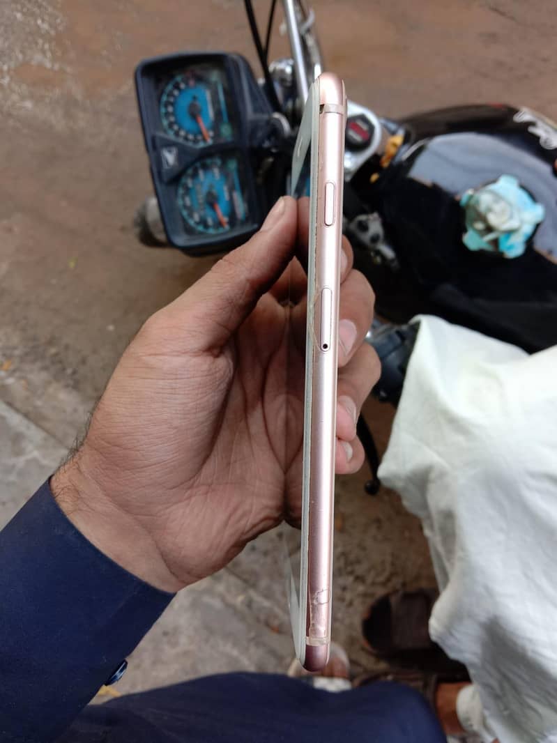 Apple iPhone 8 Plus 2