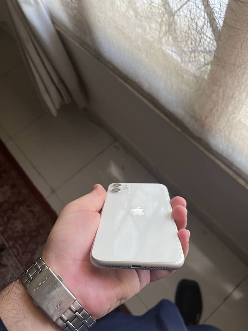 Apple iPhone 11 5