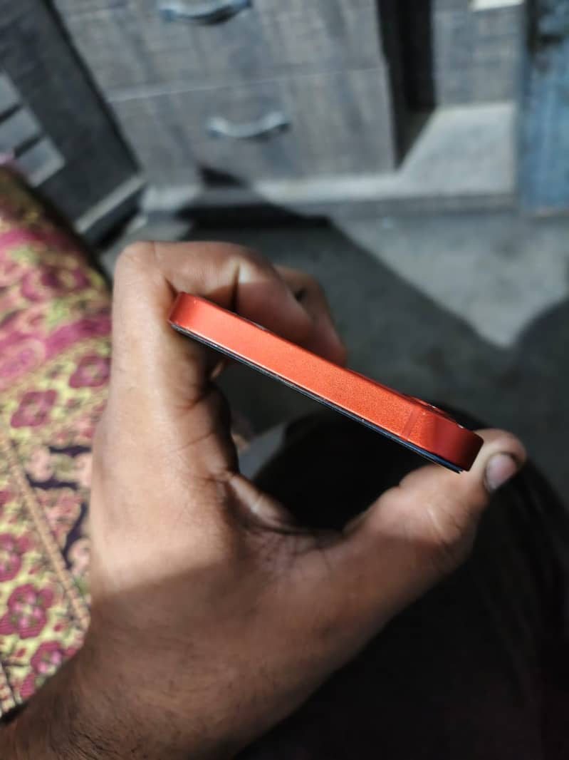 Apple iPhone 12 1