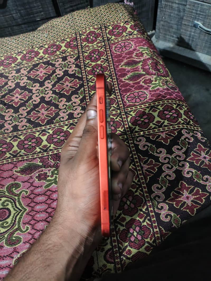 Apple iPhone 12 5