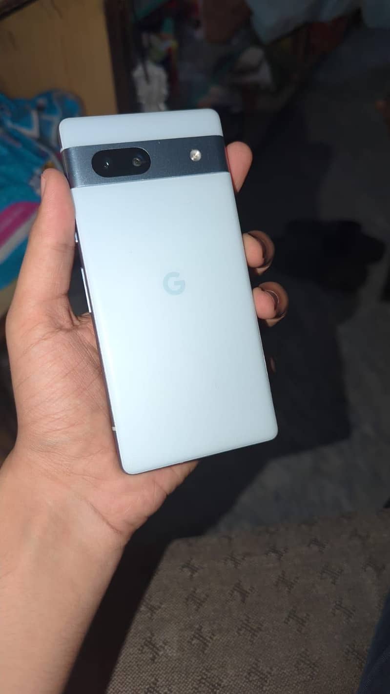Google Pixel 7a 2
