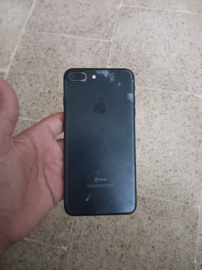 Apple iPhone 7 Plus 1