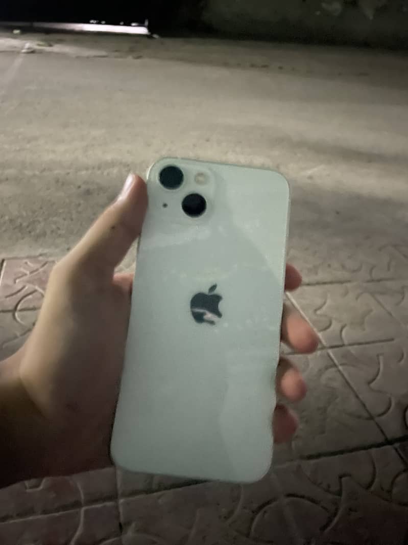 Apple iPhone 13 1