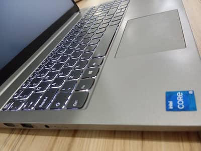 Lenovo Core i5,