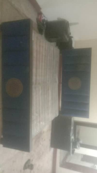 Beautiful 2ble Bed in Excellent Condition