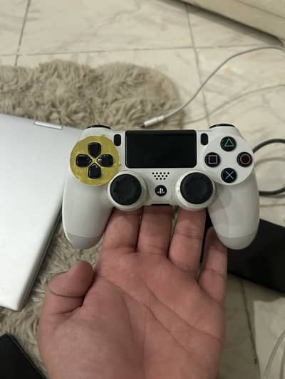 PS4 controllers