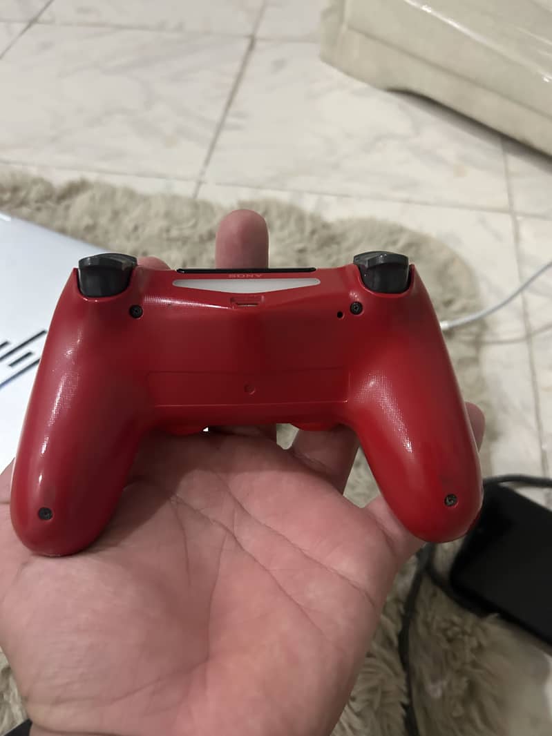 PS4 controllers 4