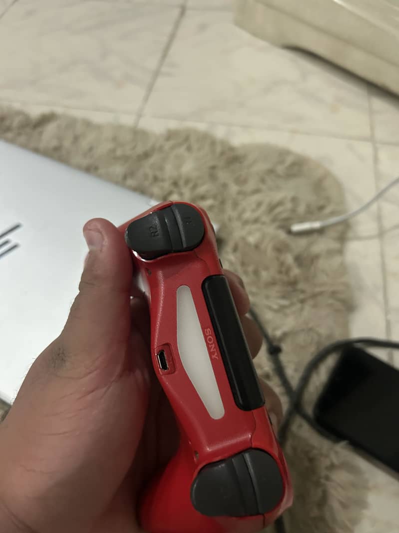 PS4 controllers 5