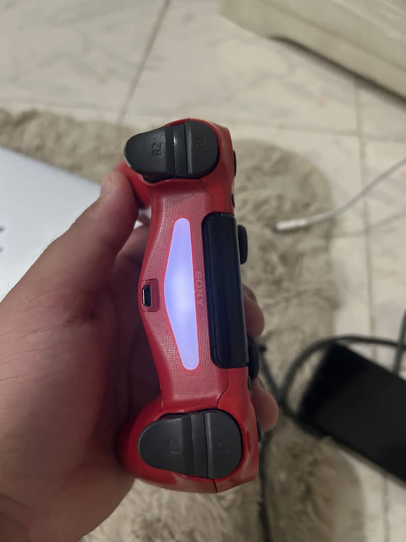 PS4 controllers 6
