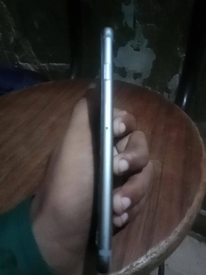 Apple iPhone 6S 1