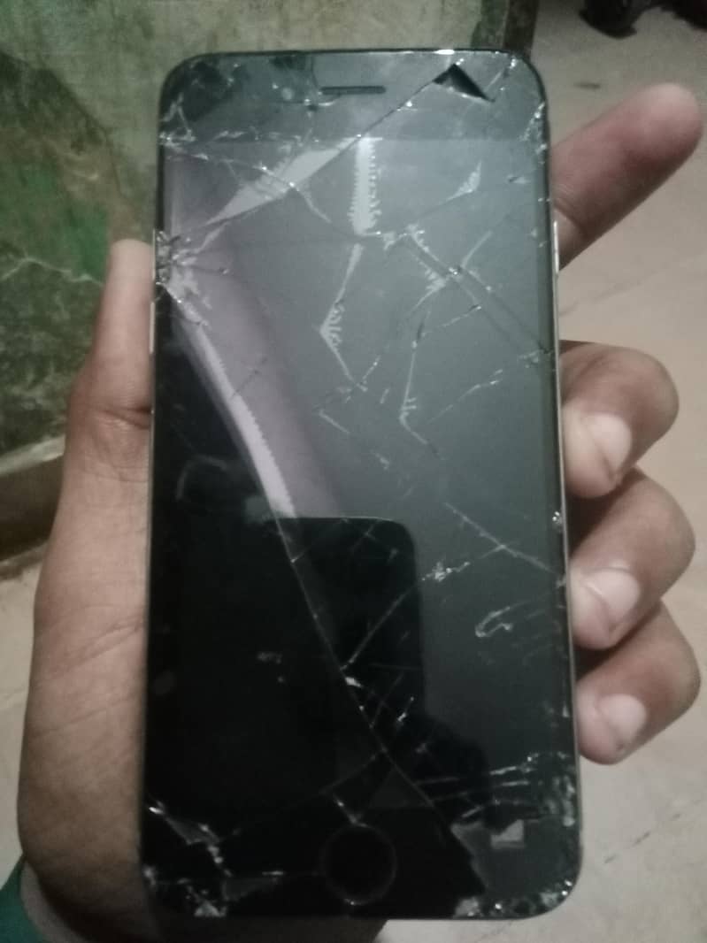 Apple iPhone 6S 5