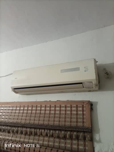 Hair Ac 1=5 ton chill Colling