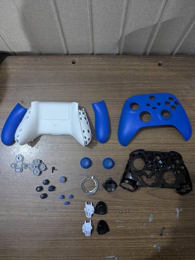 Xbox series S / X controller blue body in new condition